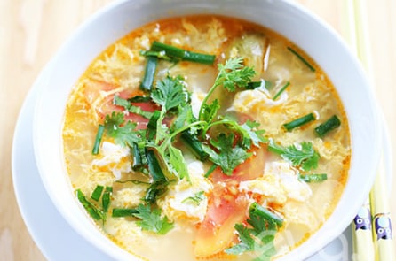 Bát canh cá khi bị ốm và bài học sâu sắc trong đời