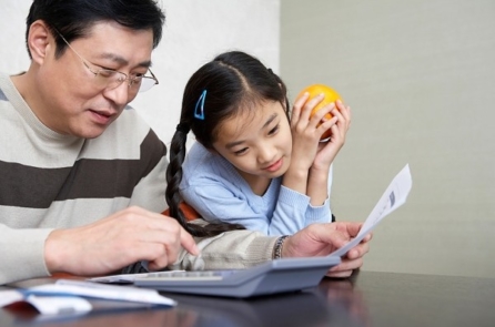 Vì sao một người cha tốt còn quý hơn 100 người thầy?