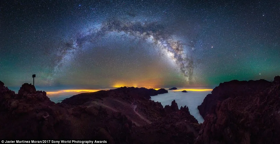 A magnificent picture of the Milk Way taken in La Palma, Spain, in the Caldera de Taburiente National Park