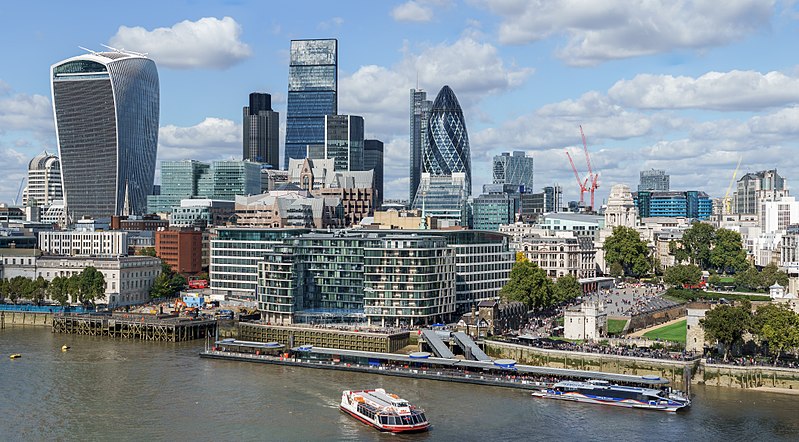 800px City of London skyline from London City Hall Sept 2015 Crop Aligned
