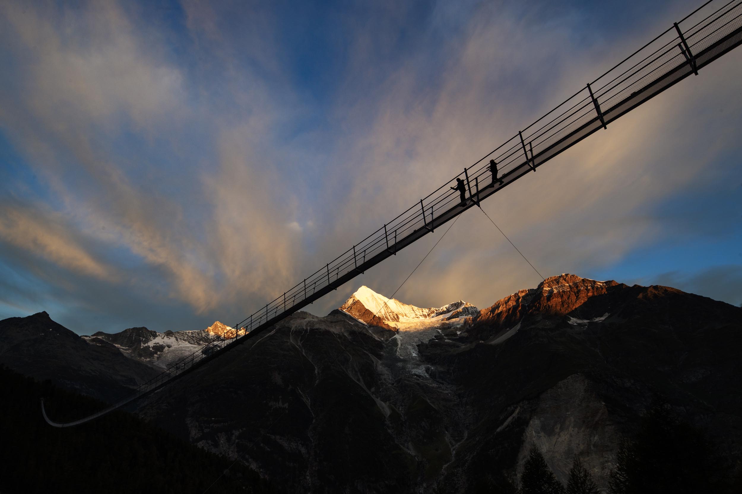 Hängebrücke Randa by Valentin Flauraud 9