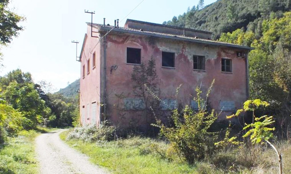 Italy-Free-Historic-Site-CAMMINO-DI-SAN-BENEDETTO-UMBRIA-NORCIA-PG-CASELLO-FERROVIARIO--1020x610