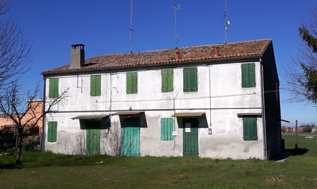 Italy-Free-Historic-Site-Emilia-Romagna-_-Ro-Ferrarese_Casa-del-Fascio--1020x610