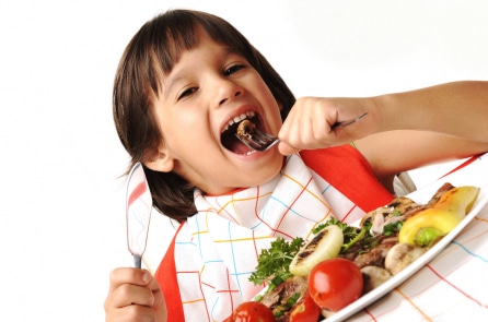 Làm cách nào để khắc phục chứng biếng ăn ở trẻ?