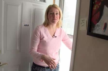 Canada: Chủ nhà tiếp đón kẻ trộm bằng… eggnog và bánh gừng