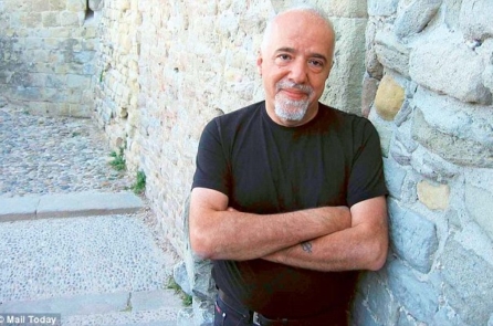 Lời nhắn nhủ của Paulo Coelho nhân dịp năm mới 2017