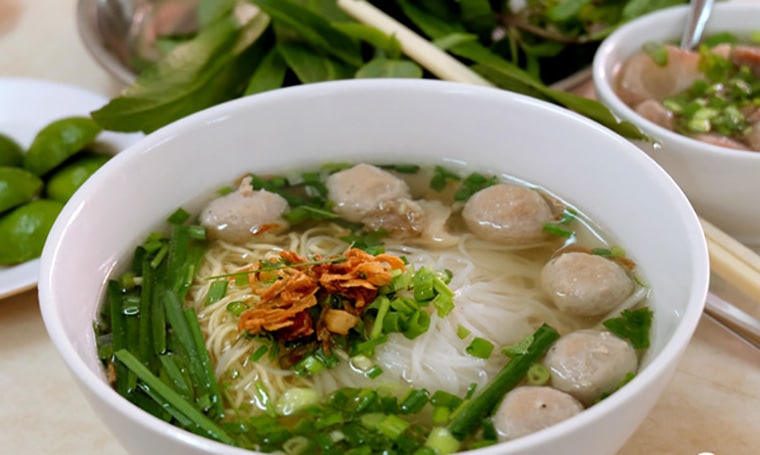 hủ tiếu bò viên