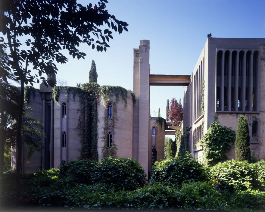 cement factory renovation la fabrica ricardo bofill 5 58b3e203cdd99 880