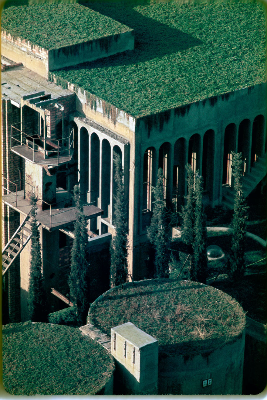 cement factory renovation la fabrica ricardo bofill 58b3e79e53f27 880