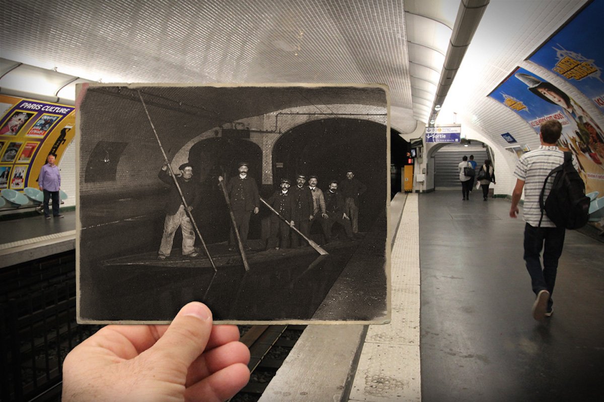 During the great flood, people got through the water-filled metro tracks by boat — Métro Odéon, 1910