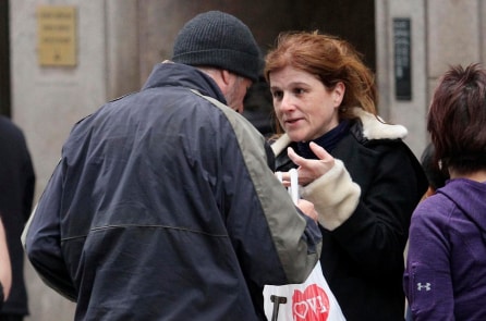 Vô tình bố thí thức ăn cho siêu sao Hollywood