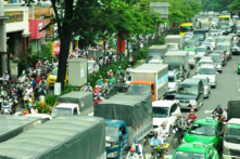 Đề xuất làm tàu điện một ray để giảm ùn tắc tại sân bay Tân Sơn Nhất