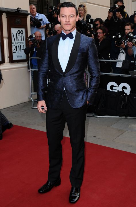 gq men of year awards luke evans h724