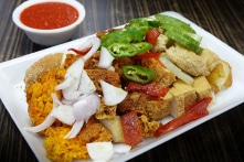 Vì sao có người ăn cay có thể giảm cân, có người lại bị nổi mụn?