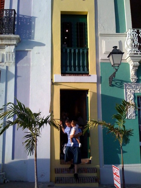 la casa estrecha in old san juan puerto rico