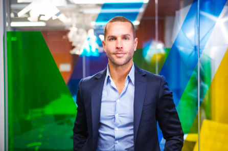 Chàng trai Úc trở thành tỷ phú sau 10 năm từ hai bàn tay trắng