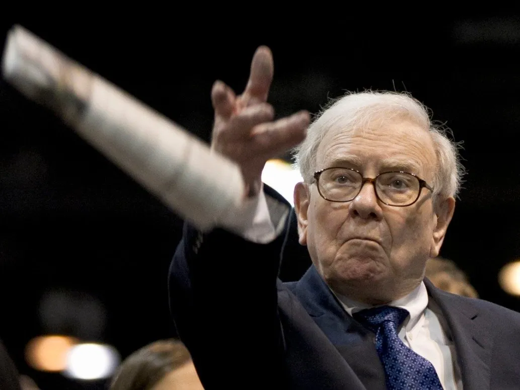 when buffett was a teen he was already raking in about 175 a month more than his teachers and most adults