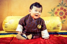 Ngất ngây trước vẻ đáng yêu của Hoàng tử bé xứ Bhutan
