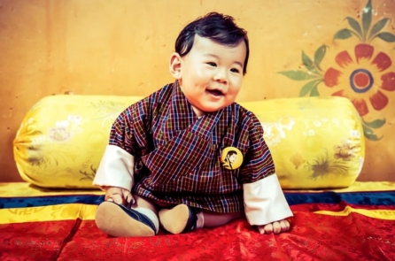 Ngất ngây trước vẻ đáng yêu của Hoàng tử bé xứ Bhutan