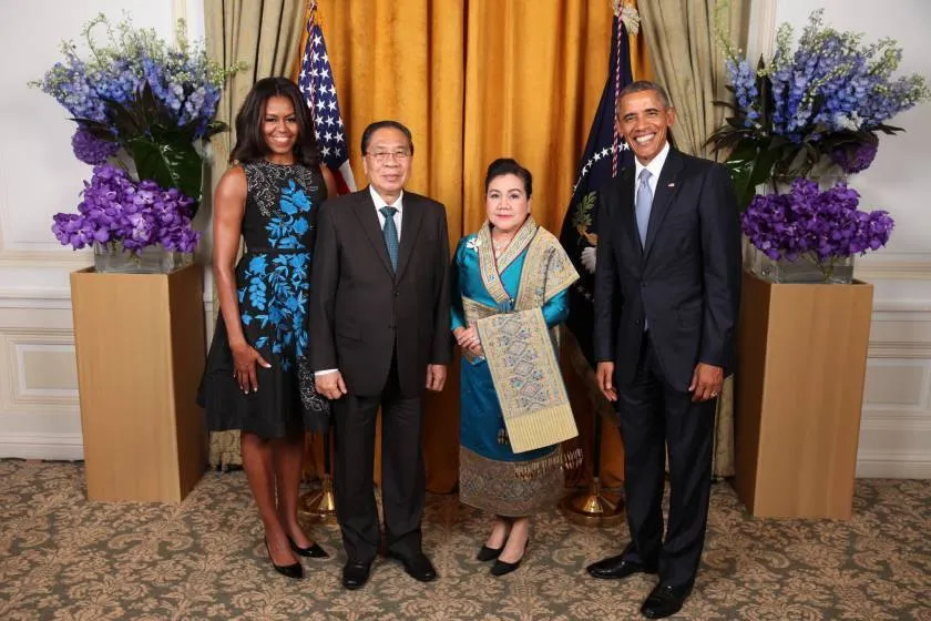 Tổng thống Obama và phu nhân đón vợ chồng Chủ tịch Lào Choummaly Sayasone tại New York năm 2015