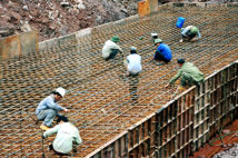 Lương tối thiểu vùng 2017: Dự kiến lên mức 3,75 triệu đồng