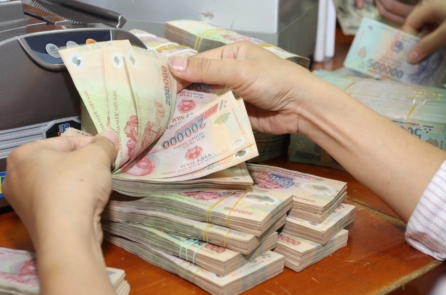 Hệ thống ngân hàng thương mại: Lãi dự thu tăng vọt ẩn giấu những vấn đề gì?