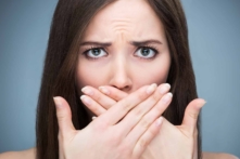 Chăm chỉ đánh răng mỗi ngày, vì sao hơi thở vẫn không thơm tho?