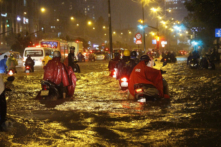 Mưa lớn tại Tp.HCM chiều 26/9: 59 tuyến đường bị ngập