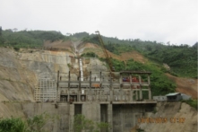 Vỡ ống dẫn dòng thủy điện Sông Bung 2, ít nhất 2 công nhân mất tích