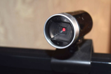 Giám đốc FBI James Comey: Hãy che webcam trên máy tính của bạn