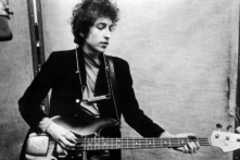 Nhạc sĩ Bob Dylan được trao Nobel Văn Học 2016