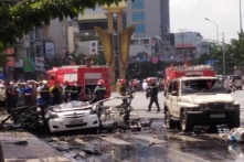 Quảng Ninh: Taxi nổ như bom, 2 người tử vong tại chỗ