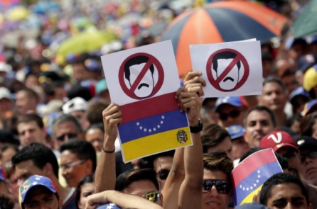 Biểu tình quy mô lớn tại Venezuela