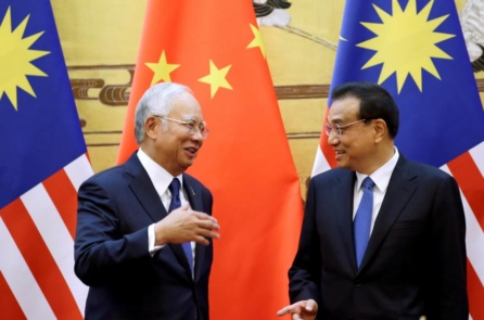 Thủ tướng Malaysia bị cáo buộc bán nước cho Trung Quốc