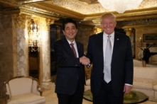 Thủ tướng Nhật ‘đặt niềm tin’ vào Donald Trump