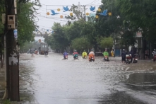 Bình Định: Mưa lớn liên tiếp, nhiều khu vực bị ngập sâu