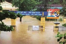 Phú Yên ngập nặng, 7 người chết và mất tích do mưa lũ