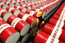 Liên minh dầu mỏ OPEC + bất ngờ tuyên bố cắt giảm sản lượng từ tháng 5