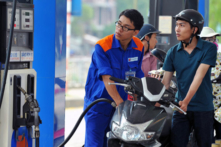 Giá dầu thế giới tăng cao sẽ ảnh hưởng thế nào đến nền kinh tế Việt Nam