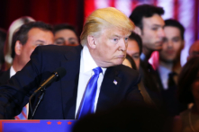 Tân Tổng thống Trump bị kiện
