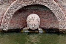 Trung Quốc: Phát hiện tượng Phật thời Minh nằm dưới đập nước