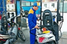 Giá xăng giảm, giá dầu tăng từ 16h55 ngày 5/10