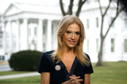 Kellyanne Conway, cố vấn thân cận của TT Trump từ chức 