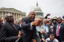 Nhiều nghị sĩ Dân chủ tuyên bố tẩy chay lễ nhậm chức của Trump