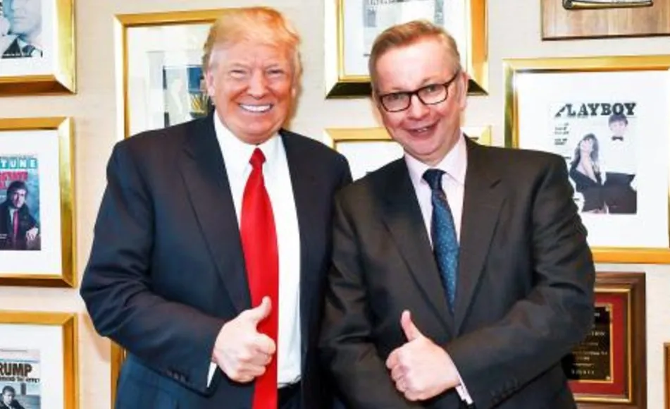 Ông Gove chia sẻ trên Twitter hình chụp ông và ông Trump tại Trump Tower