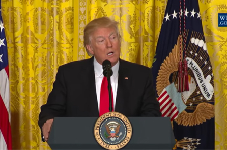 Ông Trump thẳng thắn trả lời những vấn đề quan trọng trong buổi họp báo riêng