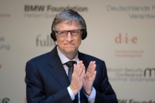 Bill Gates: Robot nên đóng thuế thu nhập vì chiếm công việc của con người