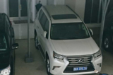 doanh nghiệp tặng xe Lexus