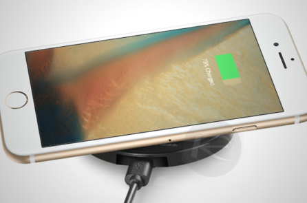 Apple gia nhập PWC, iPhone 8 sẽ có sạc không dây?