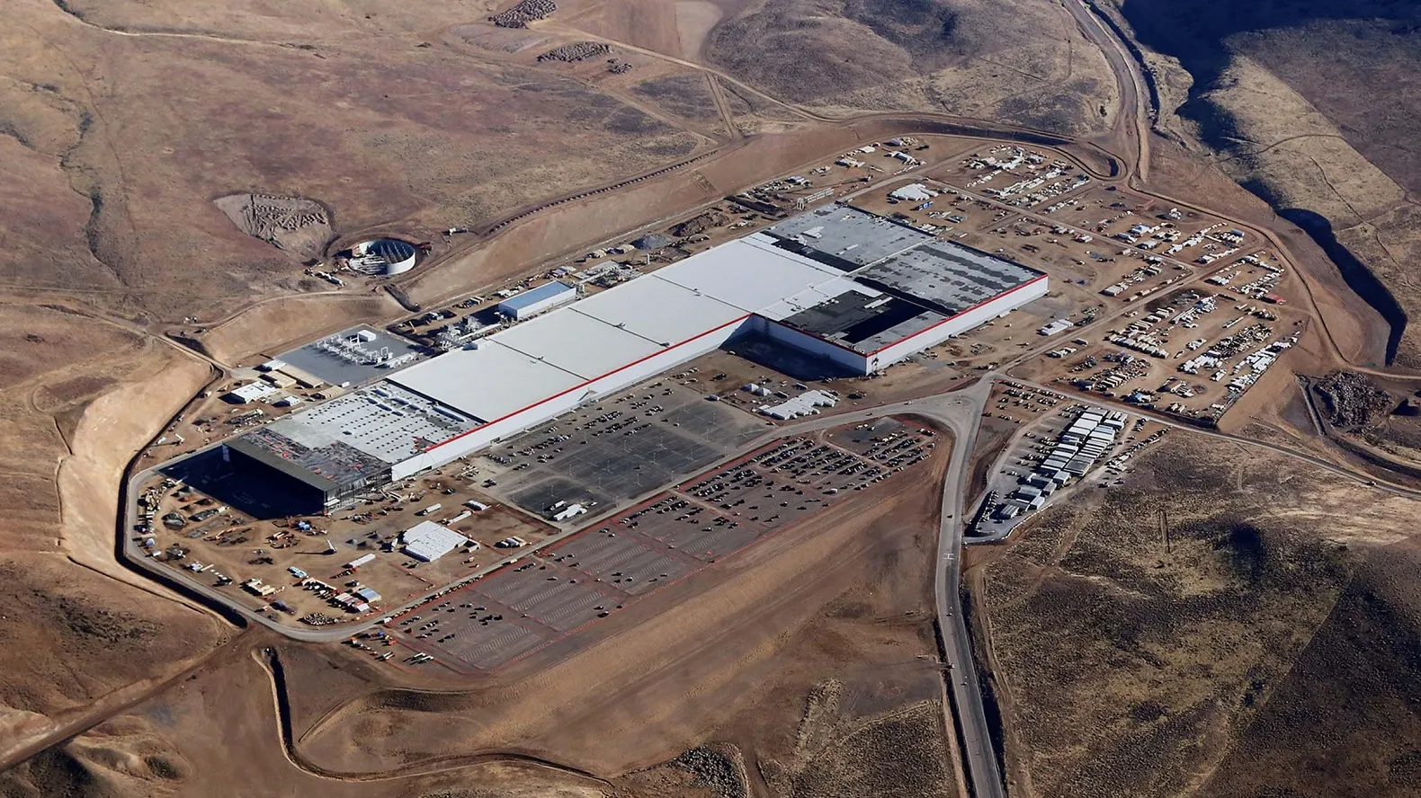 tesla-gigafactory-2